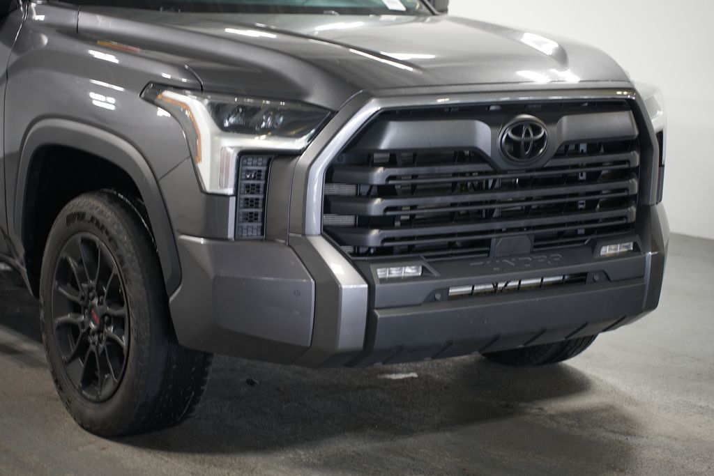 Thumbnail: 2022 Toyota Tundra - 4