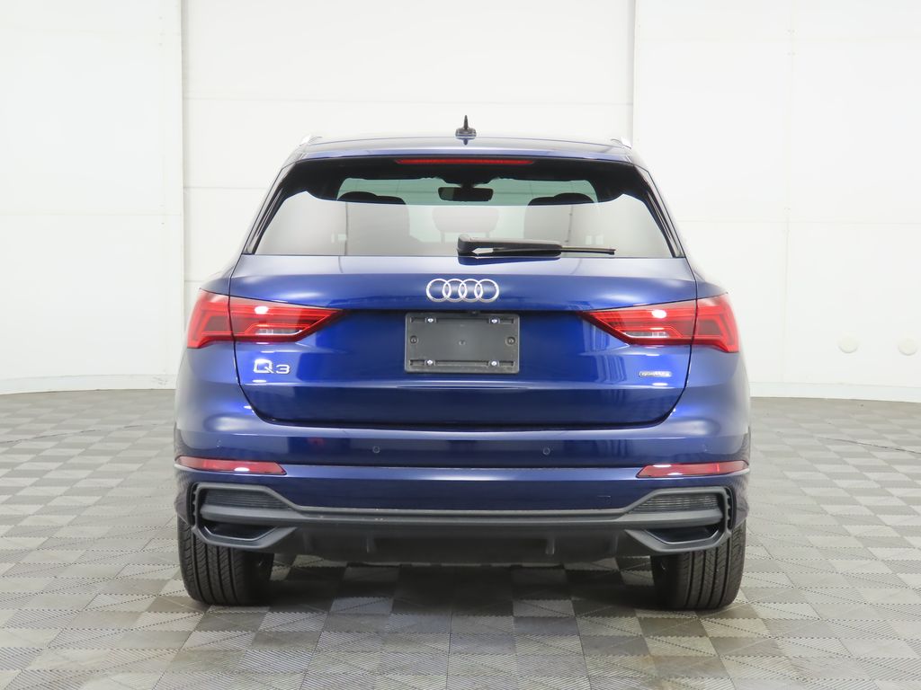 Thumbnail: 2025 Audi Q3 - 6
