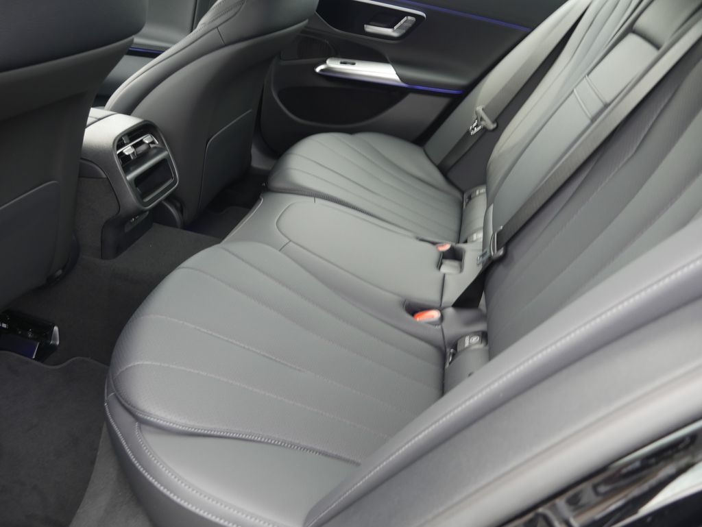 Thumbnail: 2026 Mercedes-Benz E-Class - 17