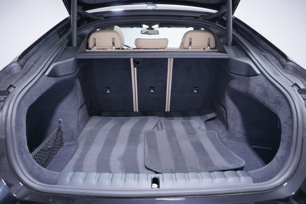 Thumbnail: 2023 BMW i4 - 23