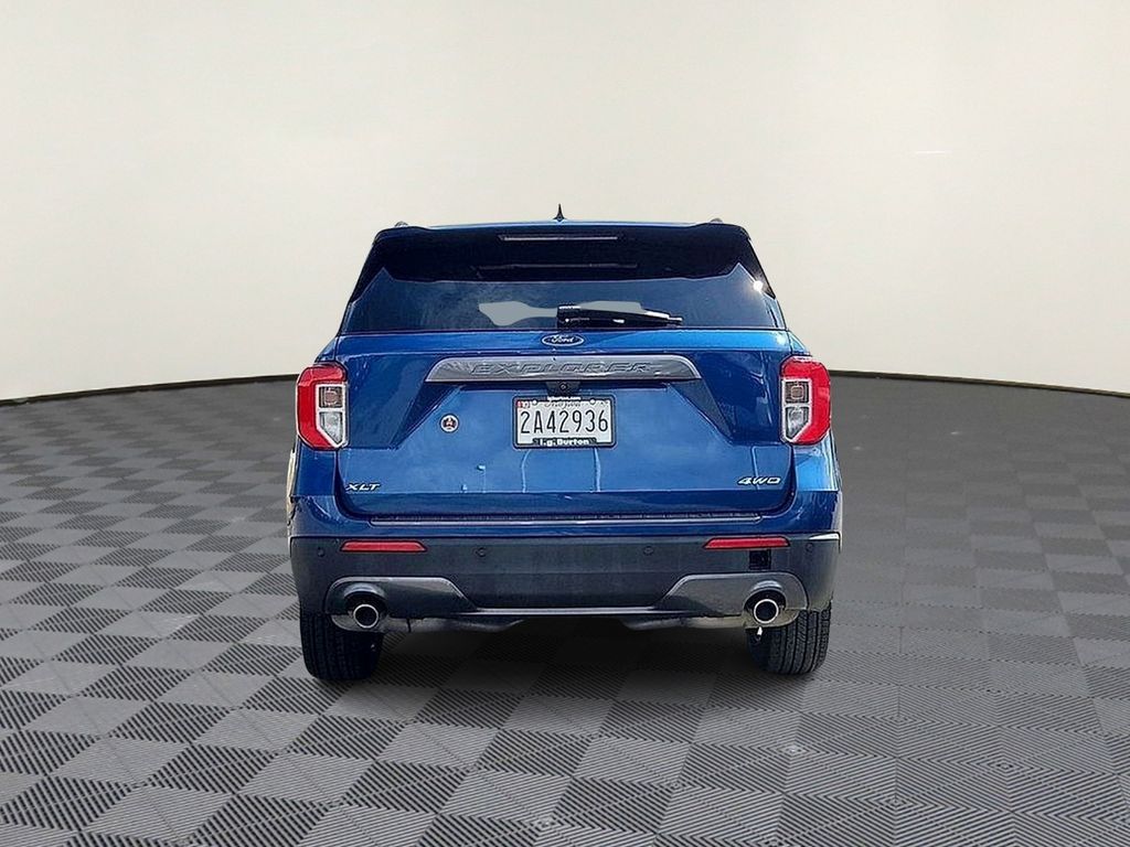View vehicle photo 5