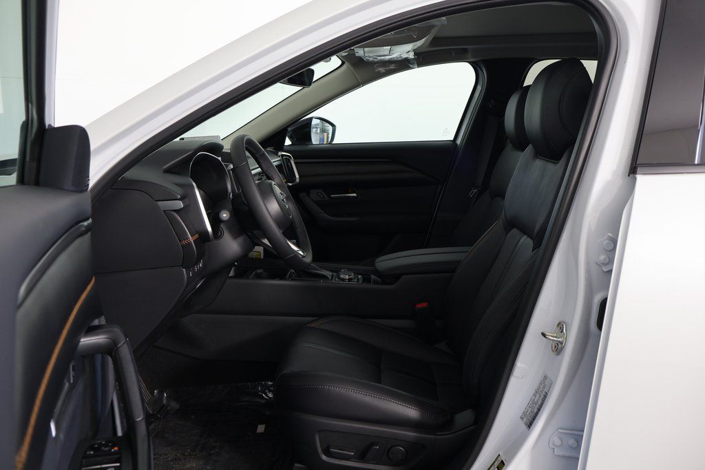 Thumbnail: 2026 Mazda CX-50 - 5