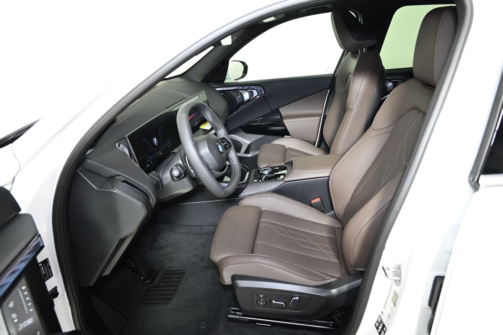 Thumbnail: 2026 BMW X3 - 14