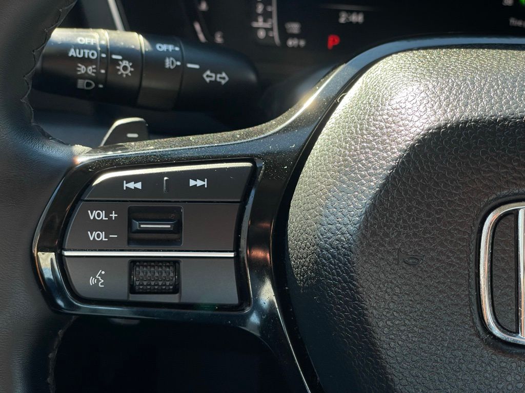 Thumbnail: 2023 Honda Pilot - 14