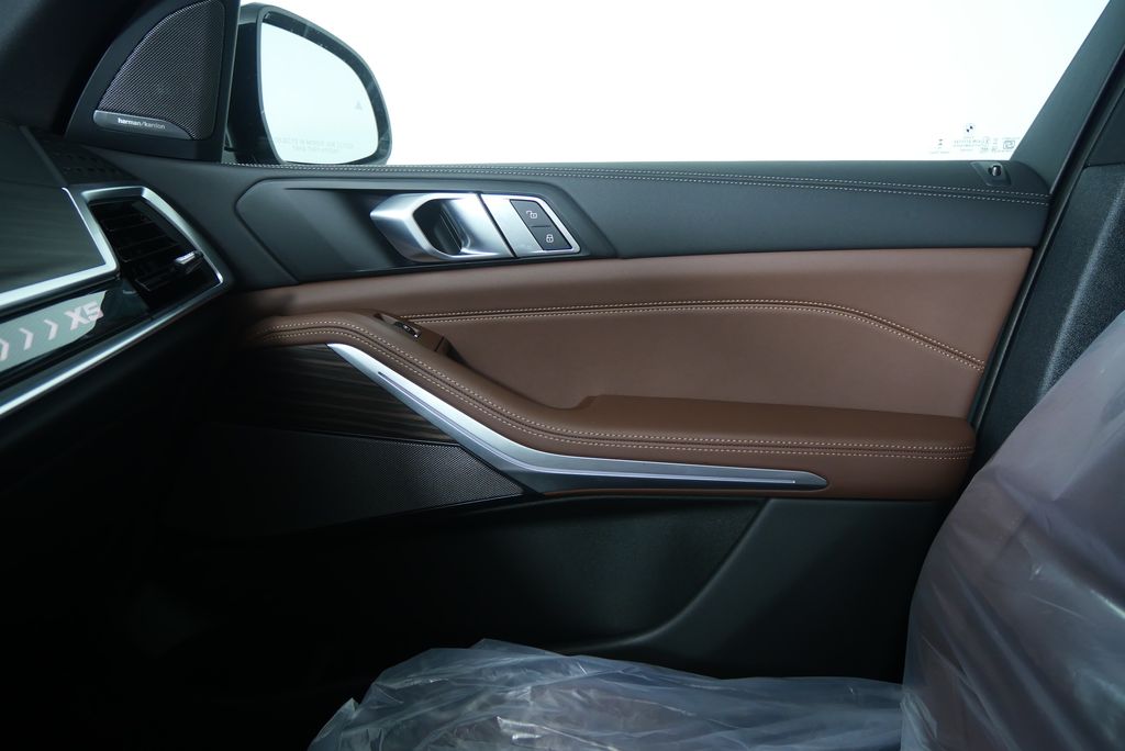 Thumbnail: 2026 BMW X5 - 22