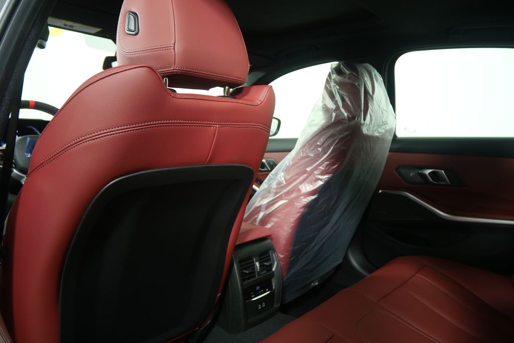 Thumbnail: 2026 BMW 3 Series - 17