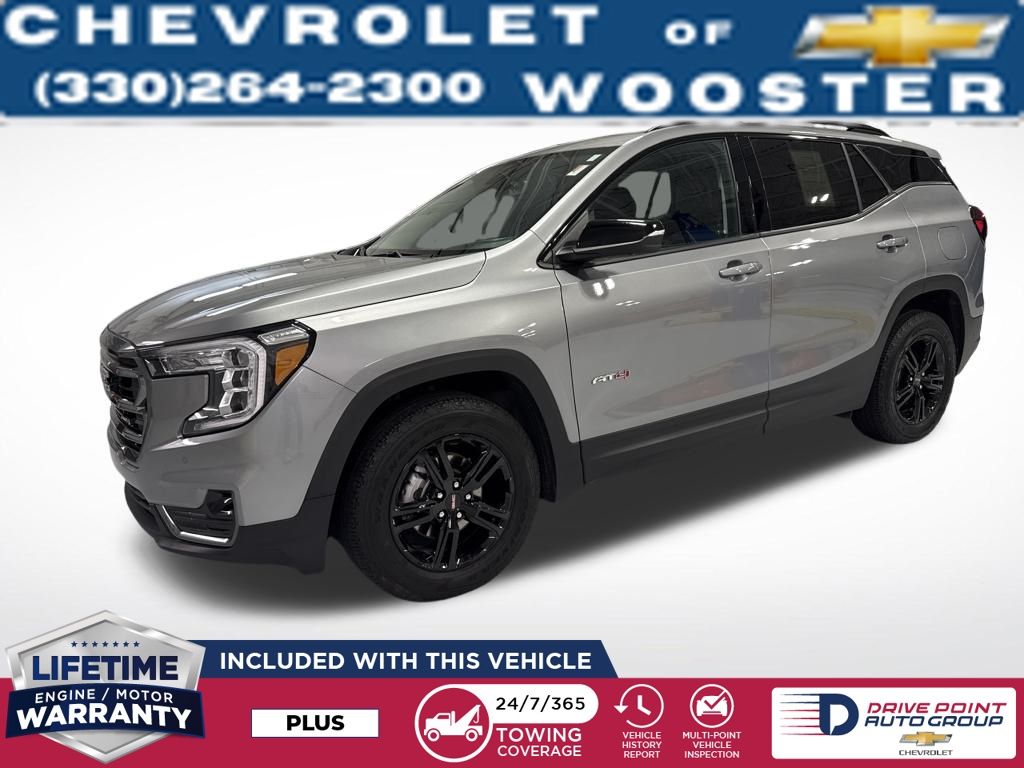 2024 GMC Terrain AT4's photo