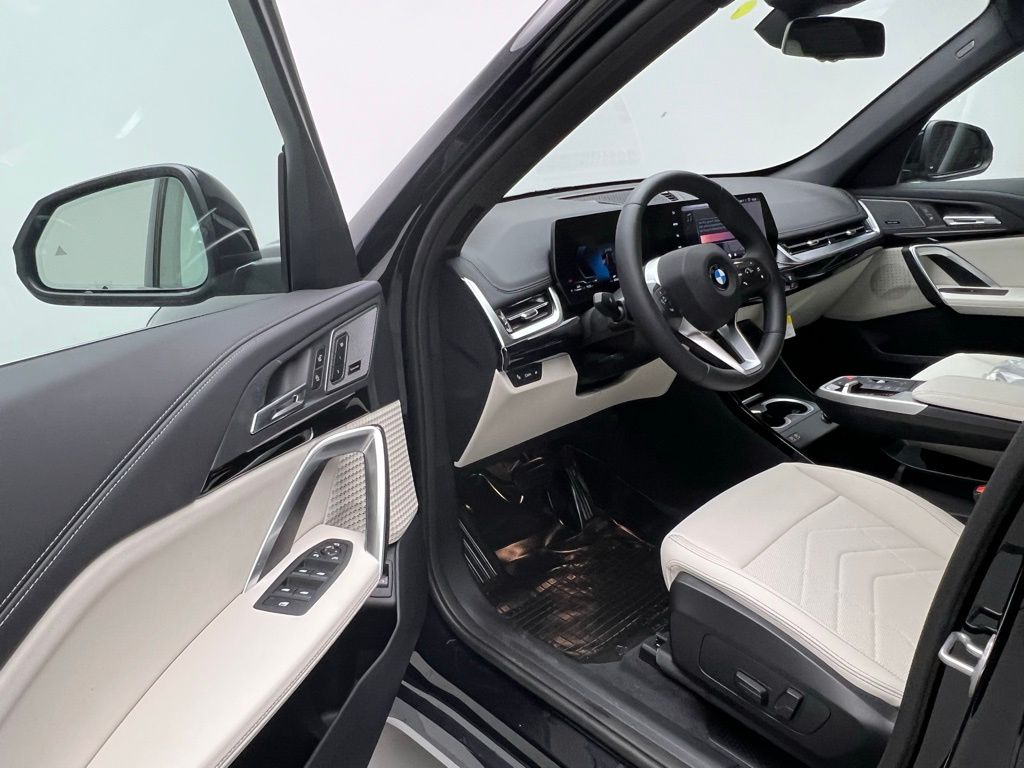 Thumbnail: 2026 BMW X1 - 21