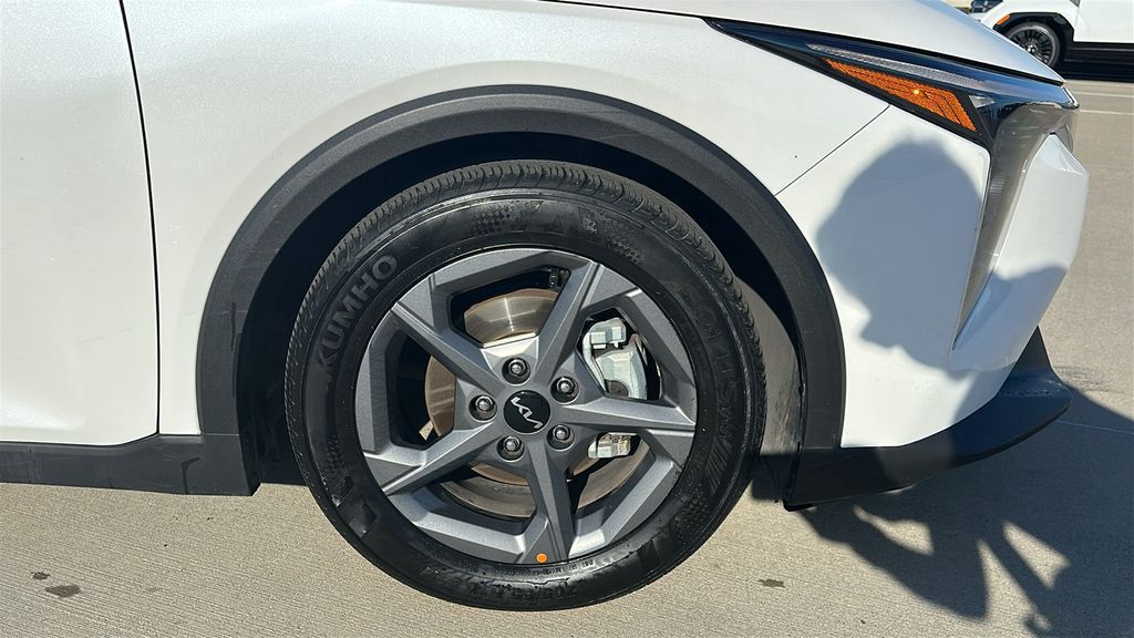 2025 Kia K4 LXS White at Shottenkirk Kia Fort Bend