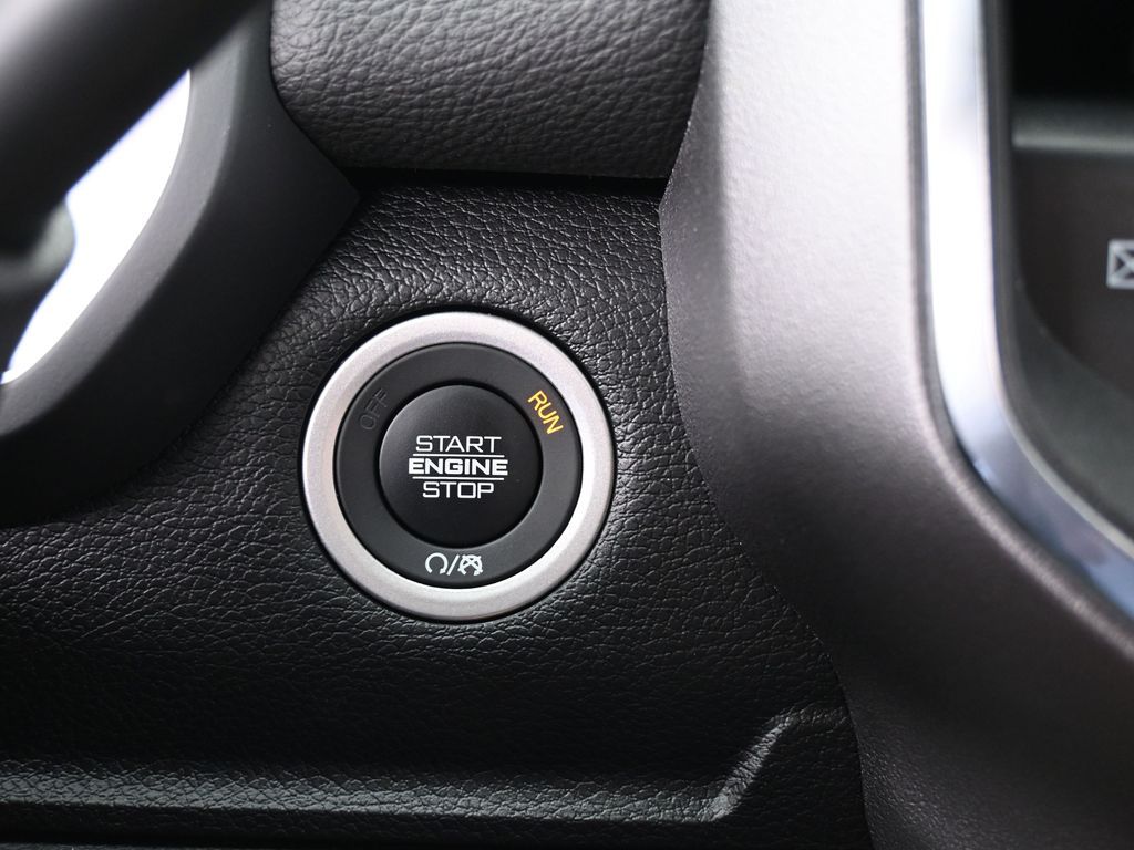 New 2026 Bright White Clearcoat Ram Laramie image 28