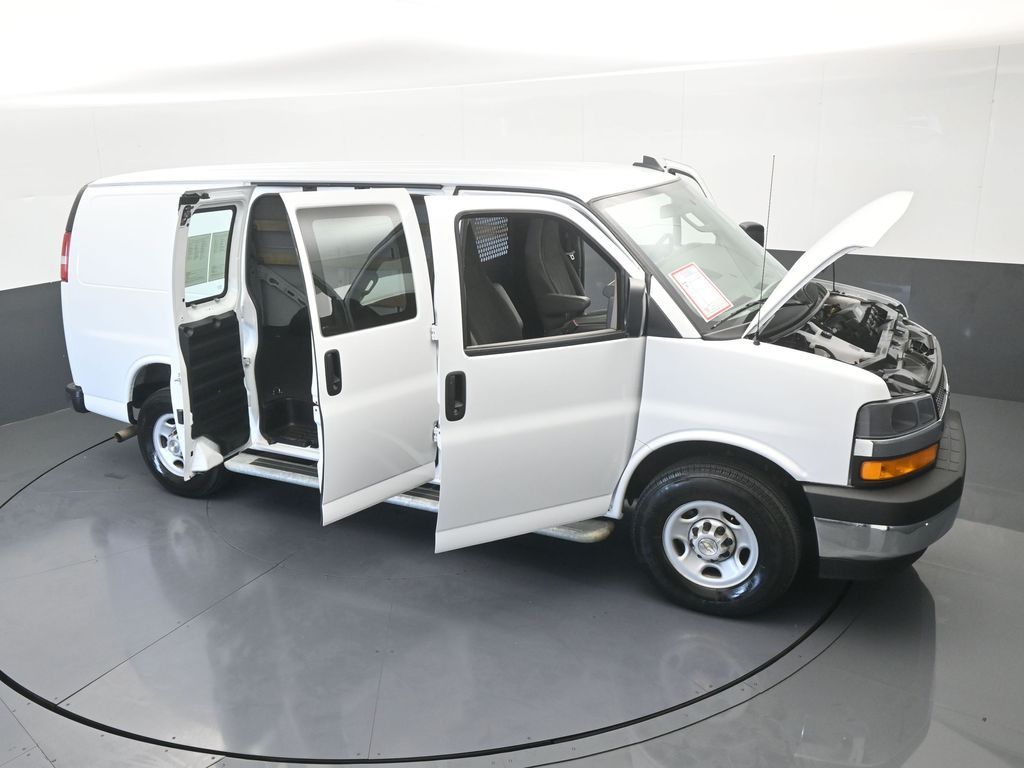 Used 2024 Summit White Chevrolet Work Van image 62