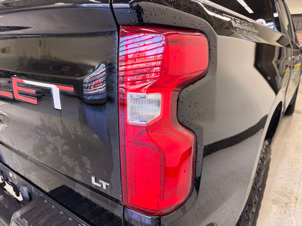 Thumbnail: 2024 Chevrolet Silverado 1500 - 5