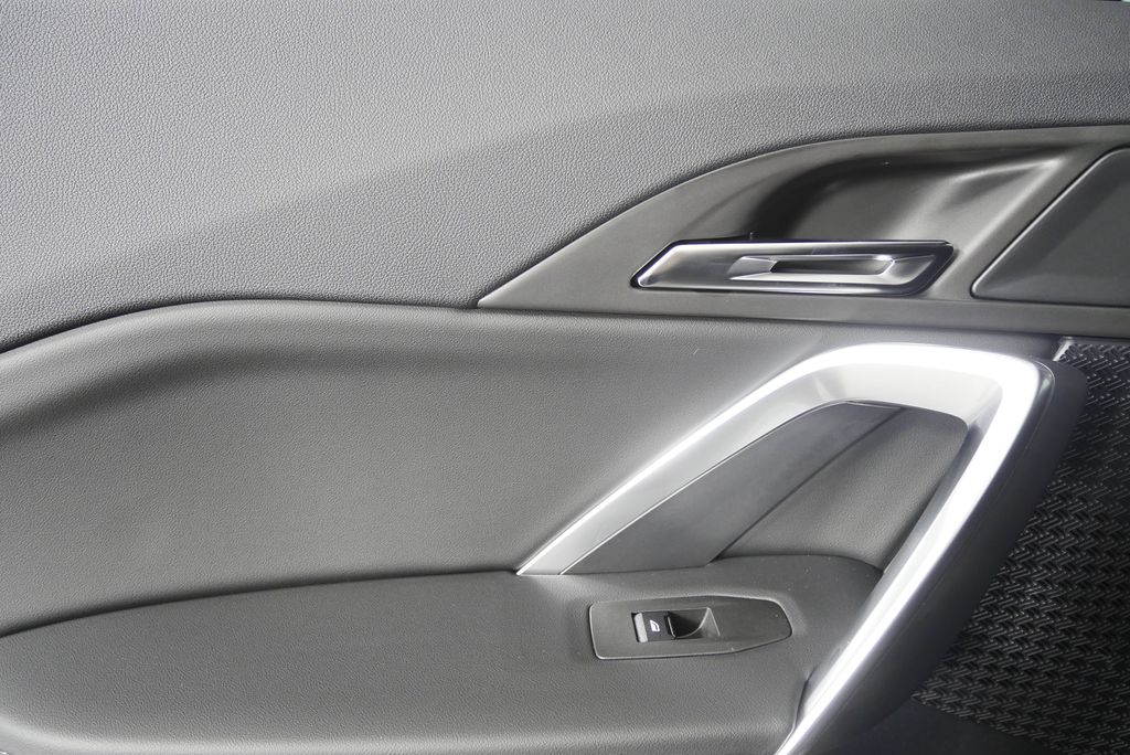 Thumbnail: 2026 BMW X1 - 13