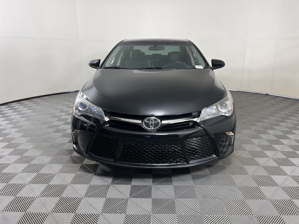 2017 Toyota Camry SE 14