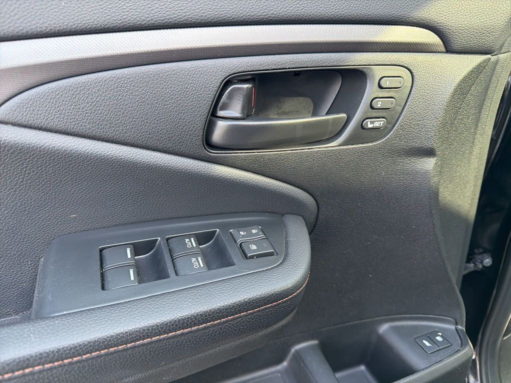 Thumbnail: 2023 Honda Passport - 28