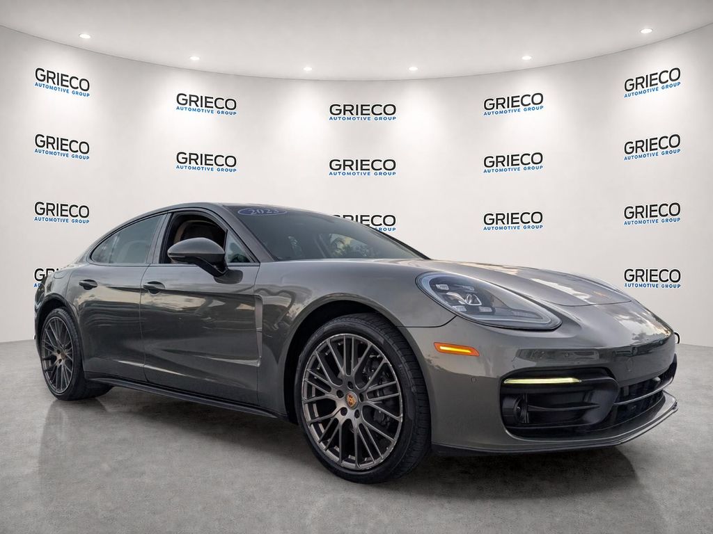 2023 Porsche Panamera Sedan RWD