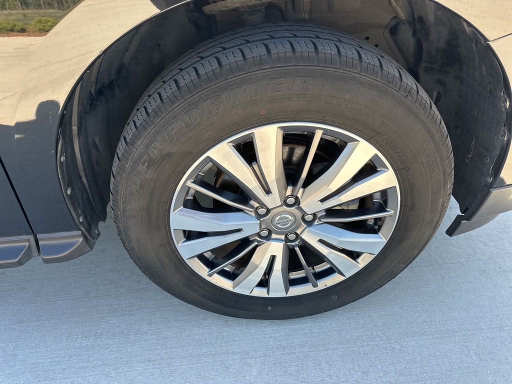 2020 Magnetic Black Pearl Nissan Pathfinder SV FWD SUV