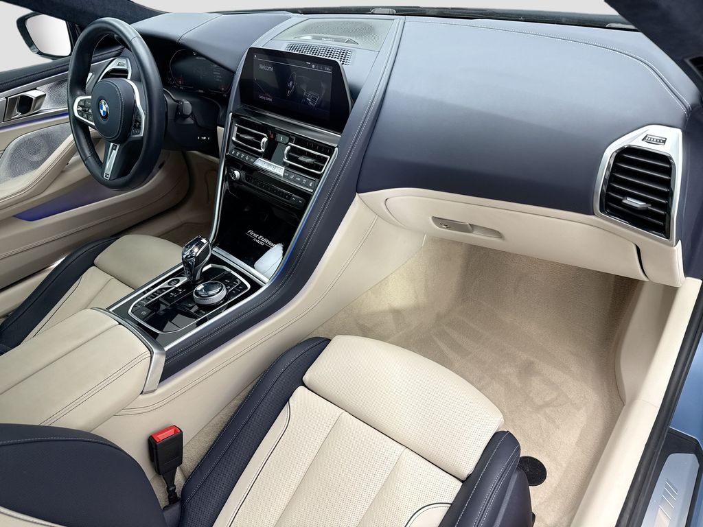 Thumbnail: 2019 BMW 8 Series - 16