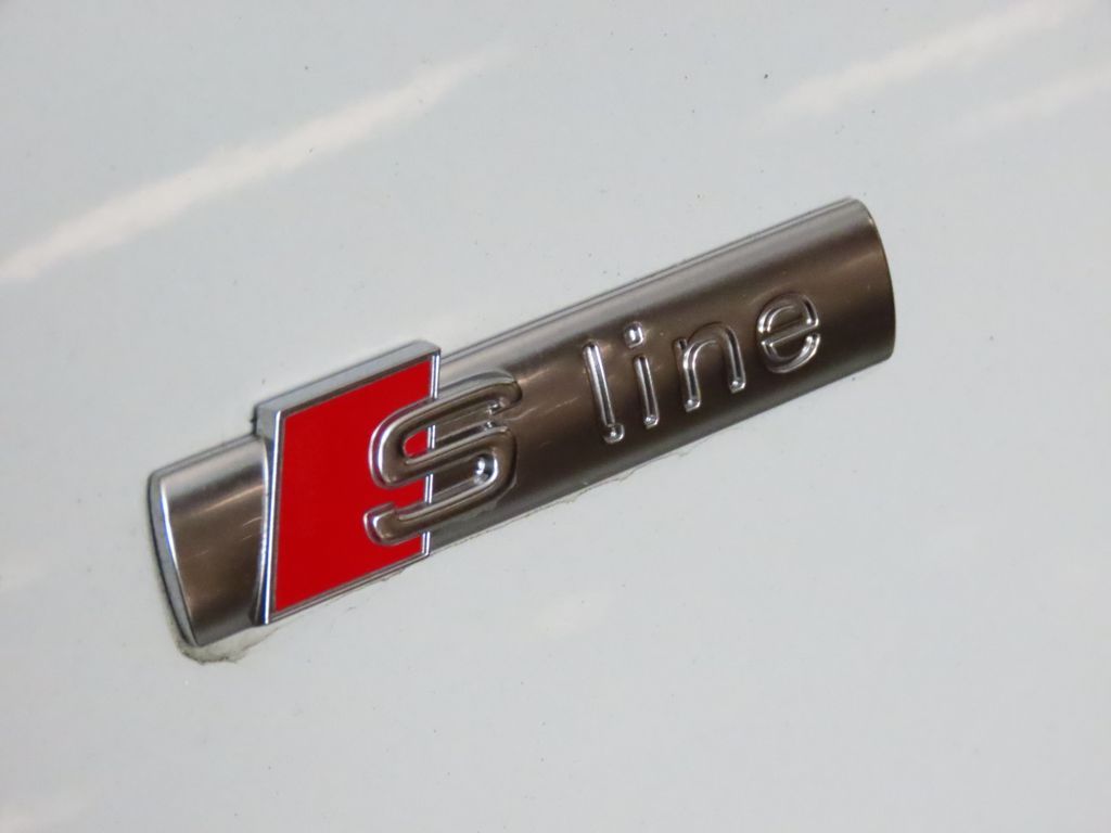 Thumbnail: 2026 Audi Q3 - 11