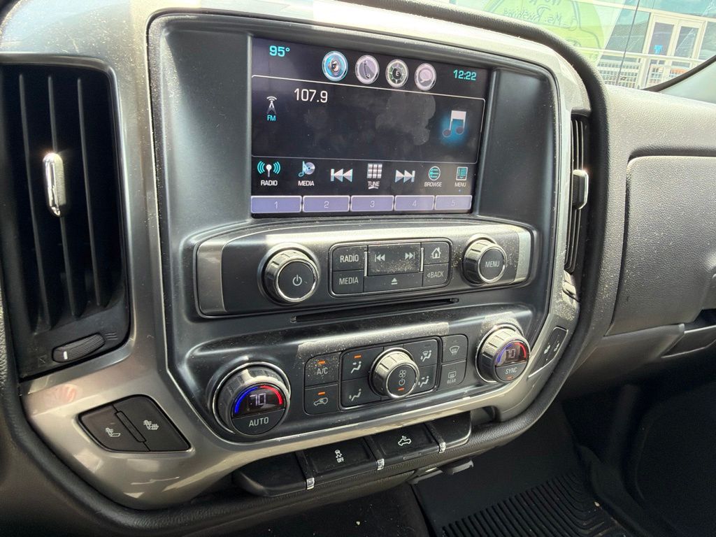 2018 Deep Ocean Blue Metallic Chevrolet Silverado 1500 LT RWD Truck