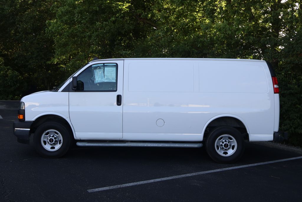 Thumbnail: 2023 GMC Savana - 4