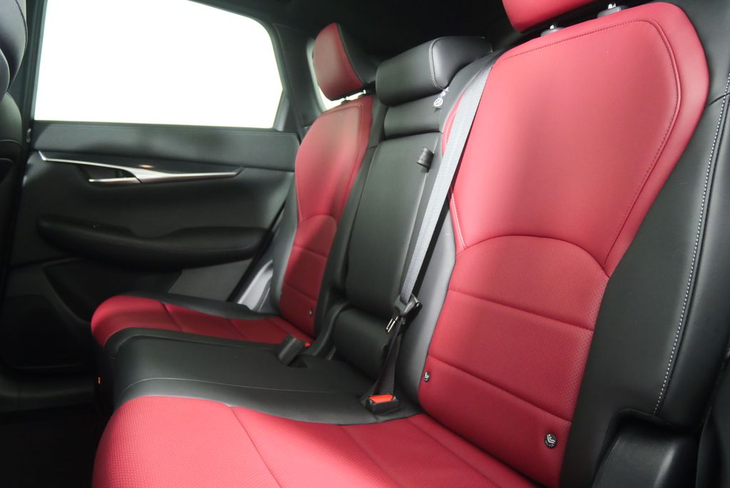 Thumbnail: 2025 INFINITI QX50 - 16