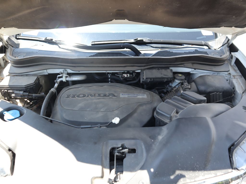 Thumbnail: 2018 Honda Pilot - 13