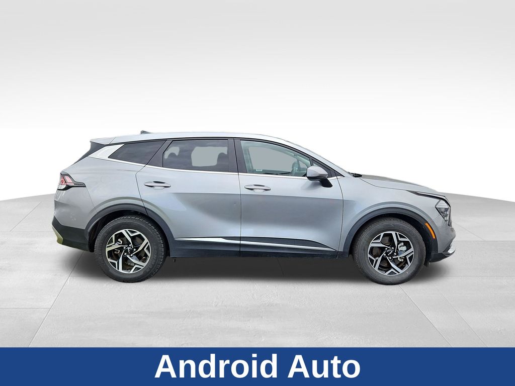 View vehicle photo 4