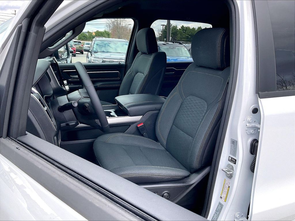 2026 Ram 1500 — photo 11