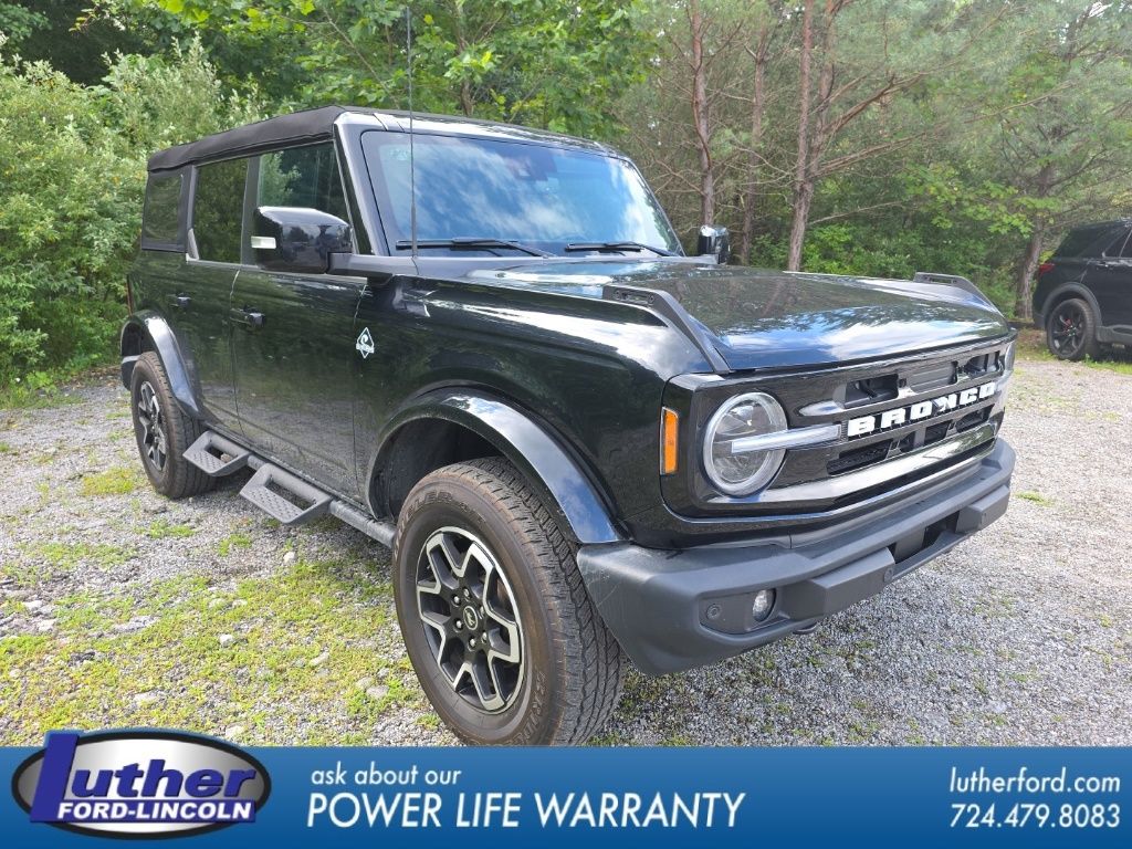  2023 Ford Bronco Outer Banks 4-Door 4WD   