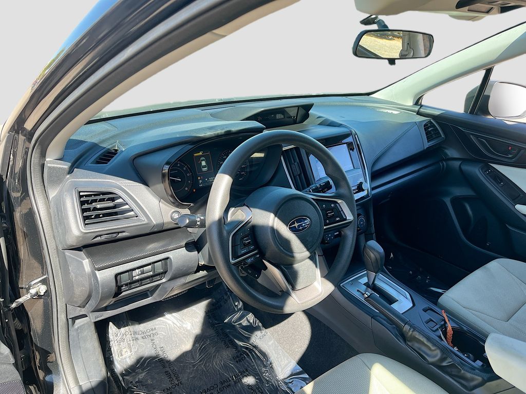 Used 2023 Black Subaru Base image 9