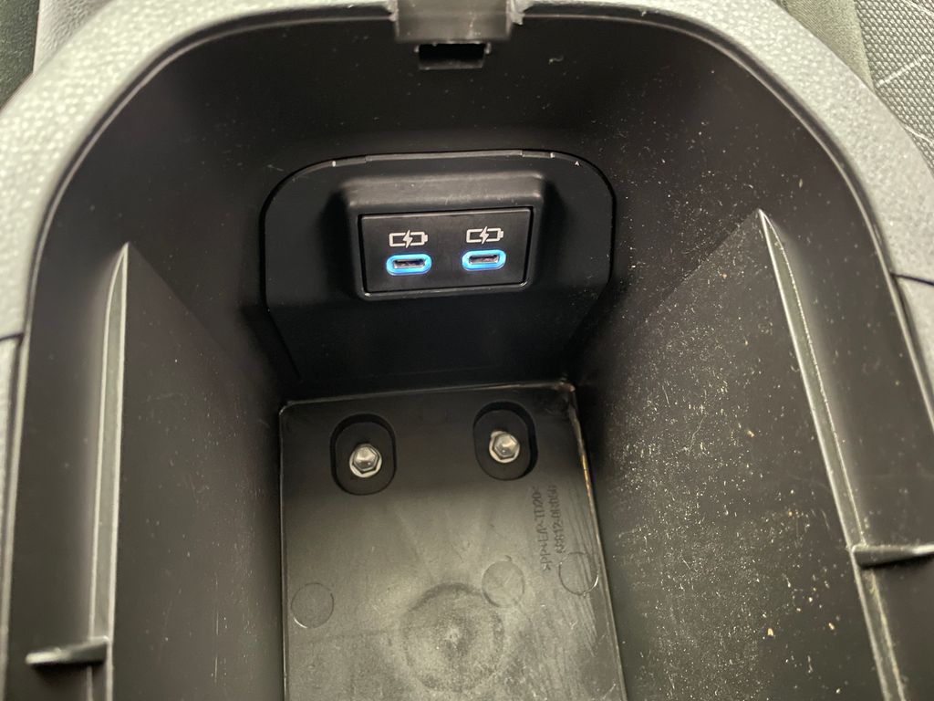 2022 Toyota RAV4 XLE 30