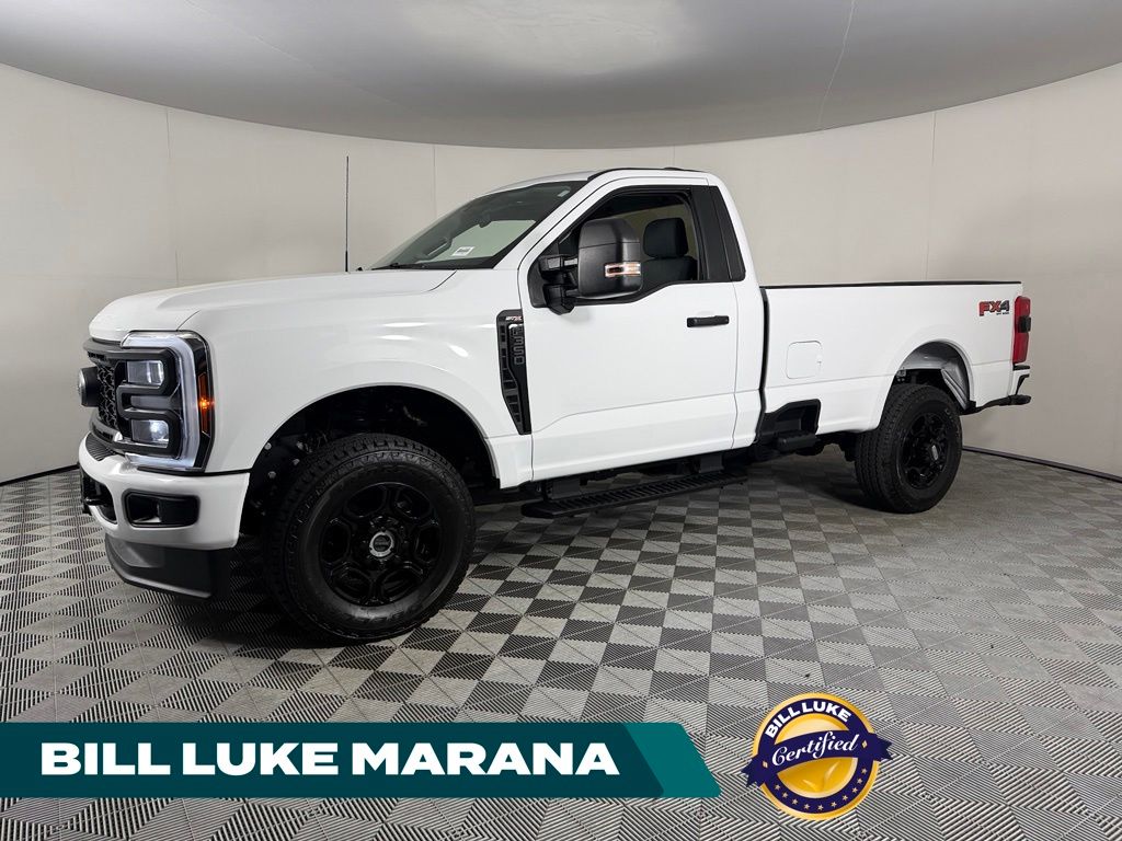 Oxford White 2025 Ford F-350 Super Duty Pickup Truck Four-Wheel Drive Automatic