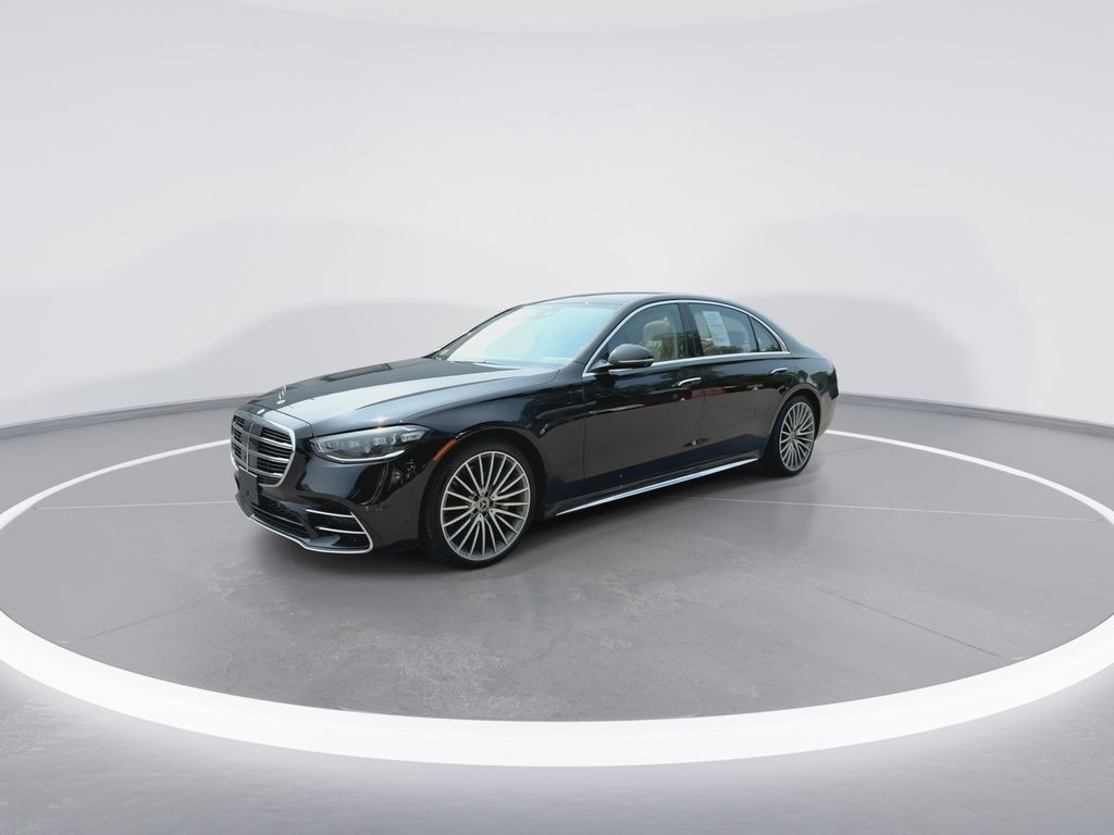 Thumbnail: 2022 Mercedes-Benz S-Class - 4