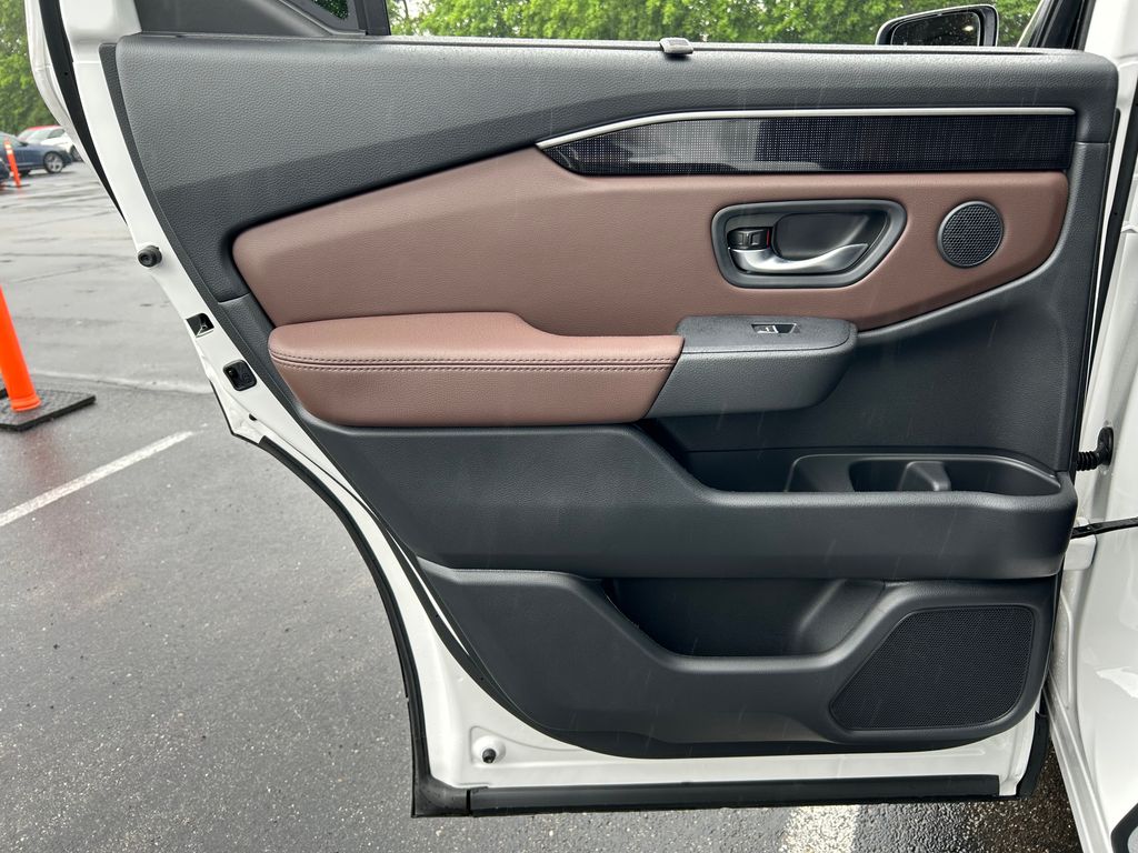 Thumbnail: 2025 Honda Pilot - 23