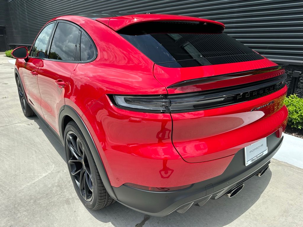 Thumbnail: 2025 Porsche  - 3