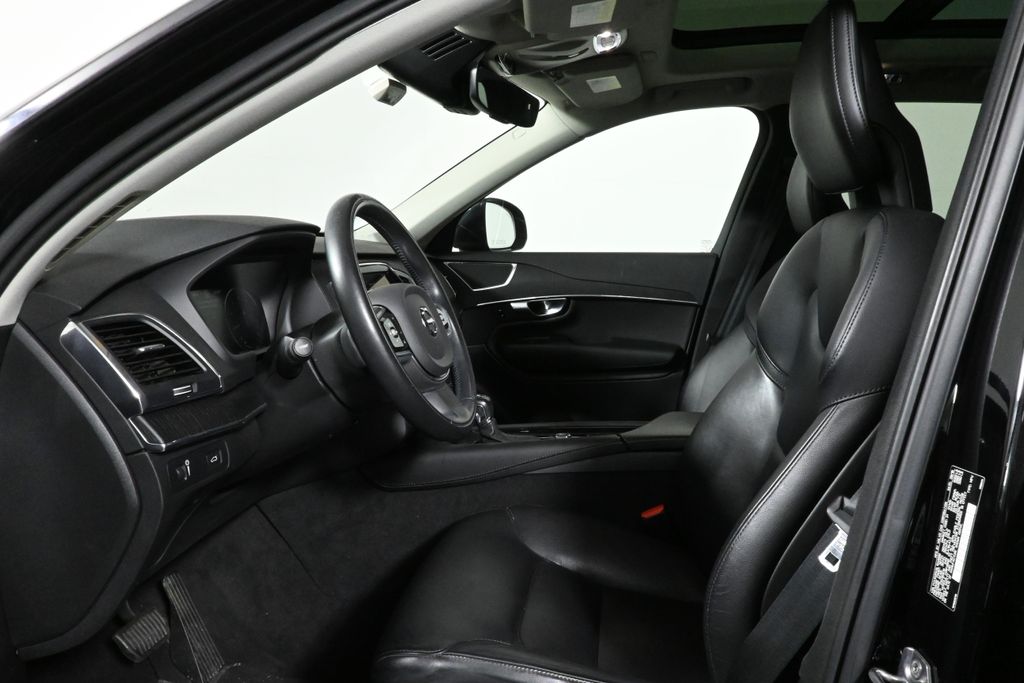 2020 Volvo XC90 T5 Momentum 3