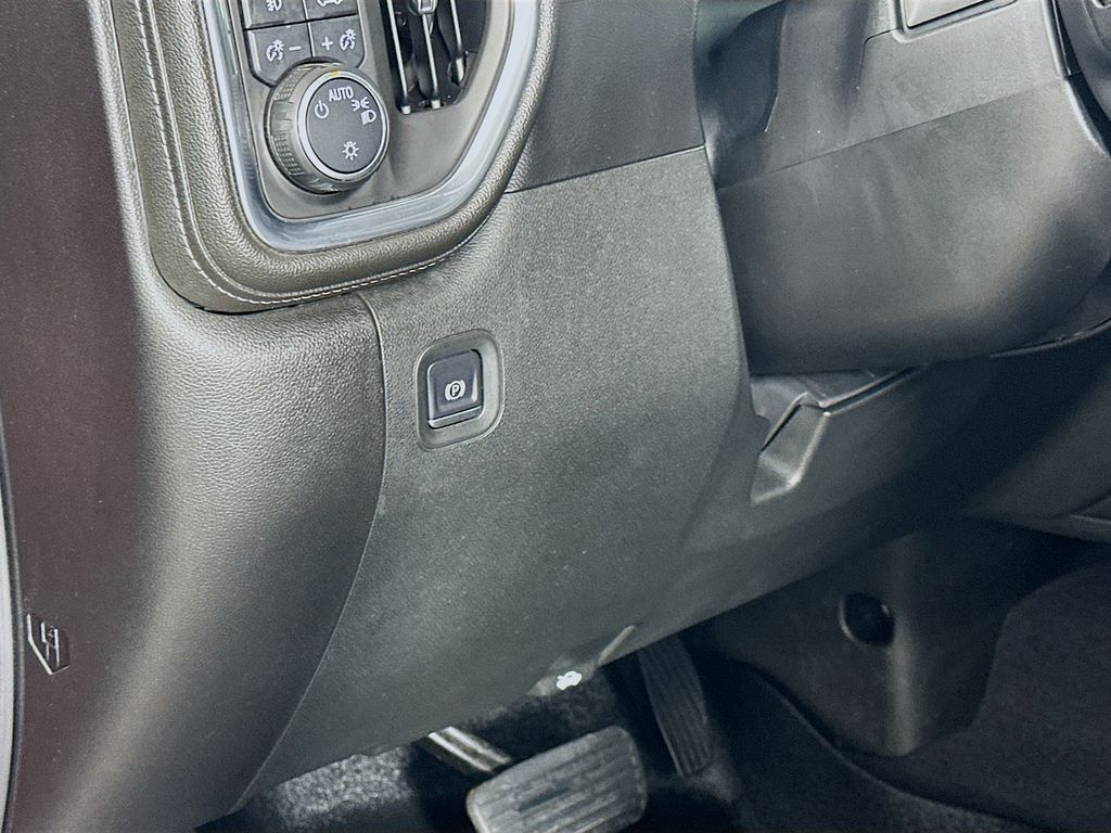 Thumbnail: 2019 Chevrolet Silverado 1500 - 10