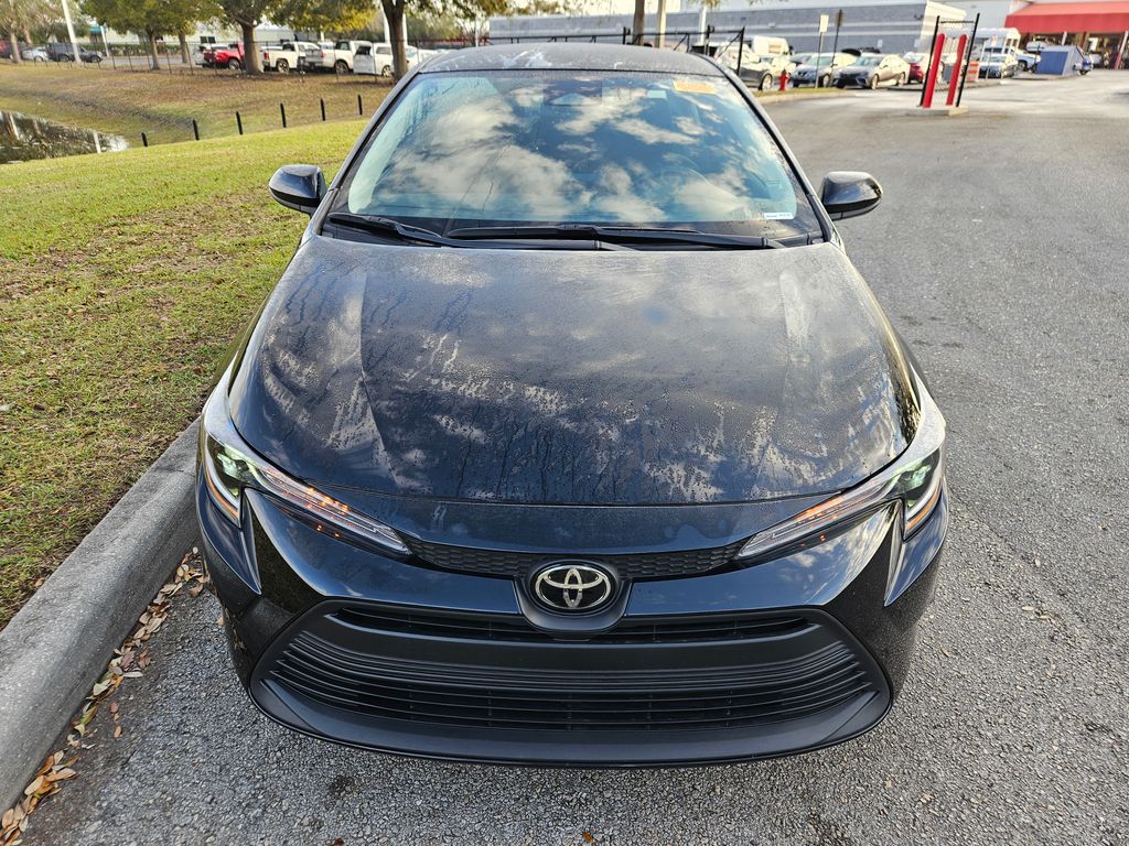 2023 Toyota Corolla LE 7