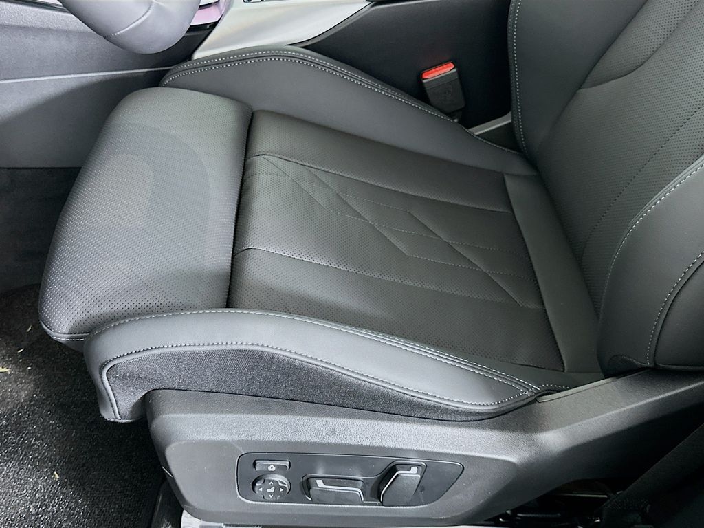 Thumbnail: 2026 BMW X3 - 21