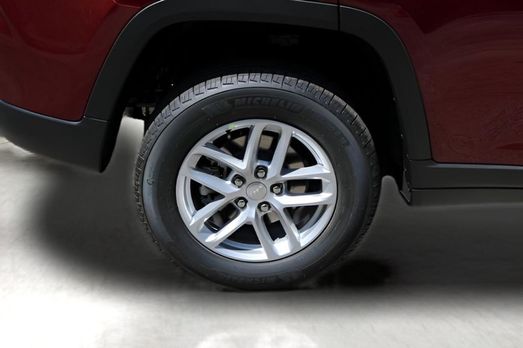 New Car 2025 Jeep Grand Cherokee  Laredo X For Sale Under $30,000 In Austin, Texas