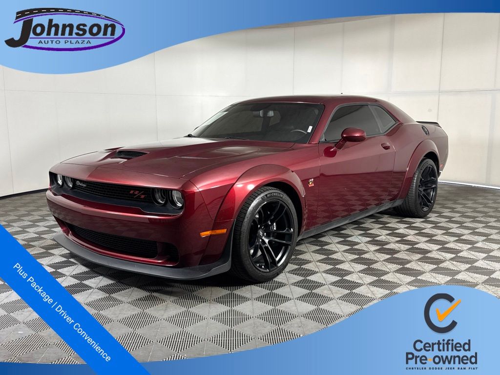 Octane Red Pearlcoat 2022 Dodge Challenger Coupe Rear-Wheel Drive 6-Speed Manual