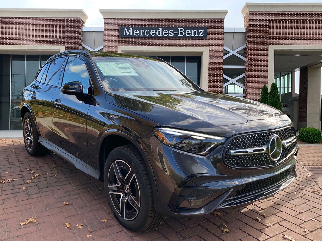Thumbnail: 2025 Mercedes-Benz GLC - 3