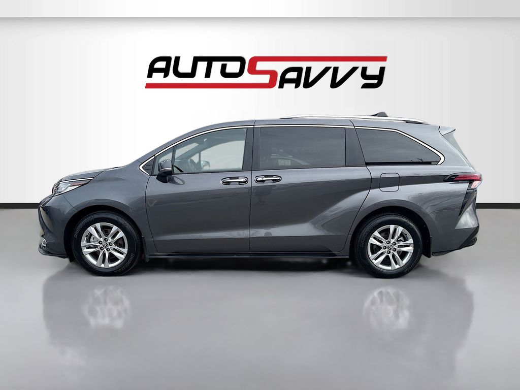 Used 2025 Gray Toyota Limited image 4