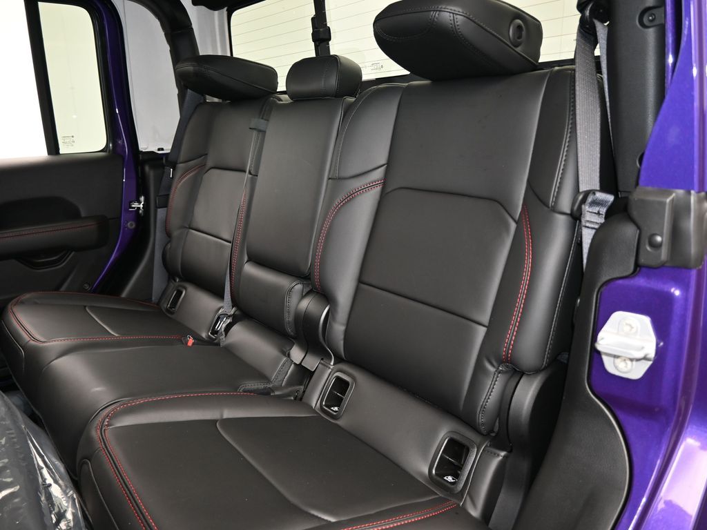 New 2026 Reign Jeep Rubicon image 28