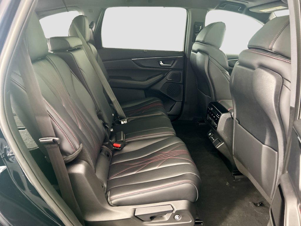 Thumbnail: 2026 Acura MDX - 21