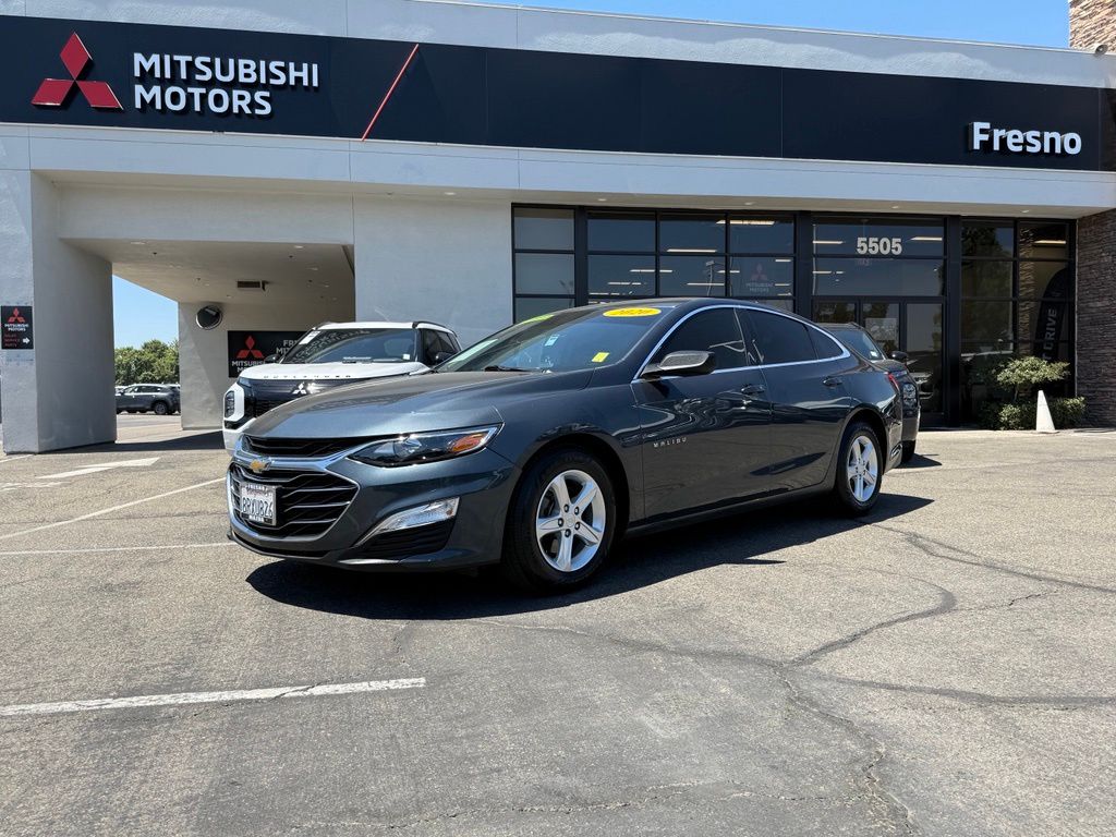 Shadow Gray Metallic 2020 Chevrolet Malibu Sedan Front-Wheel Drive Continuously Variable Transmission