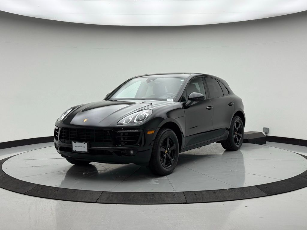 2017 Porsche Macan  -
                  Chantilly, VA