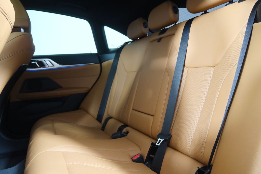 Thumbnail: 2023 BMW i4 - 17