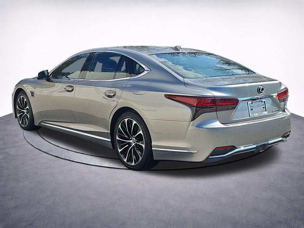 2023 Lexus LS 500h 